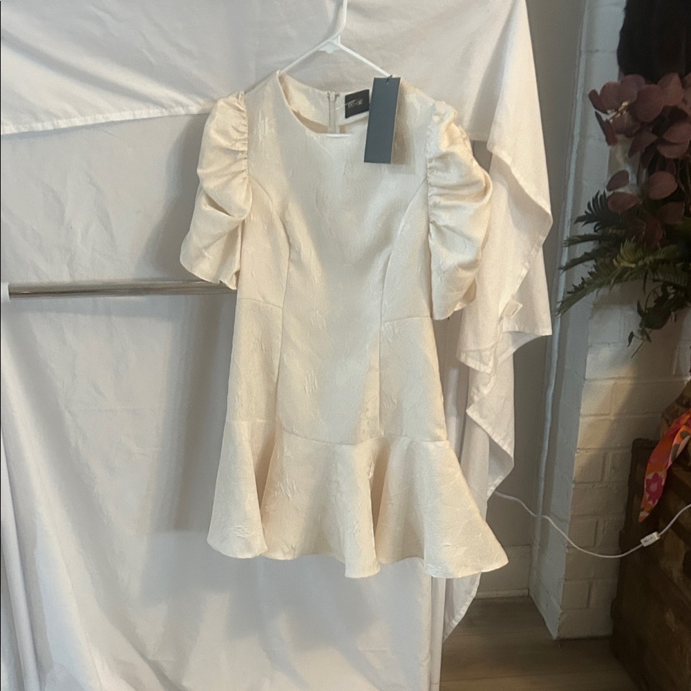 DO+BE Black and Gold Elegant Dress